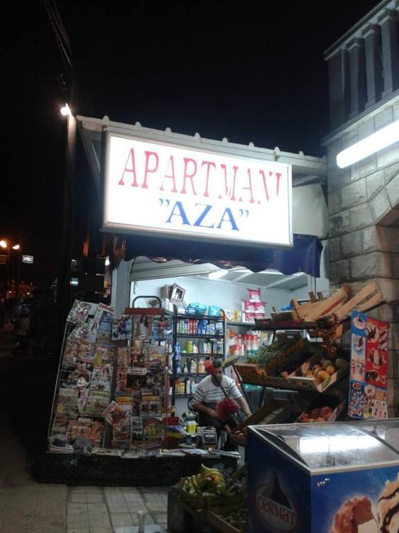 Aza *