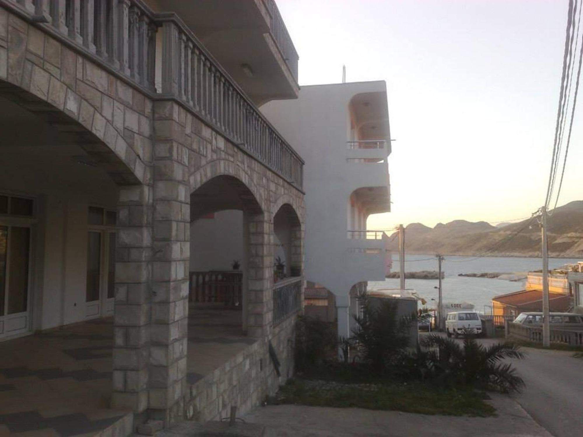 Aza Apartment *